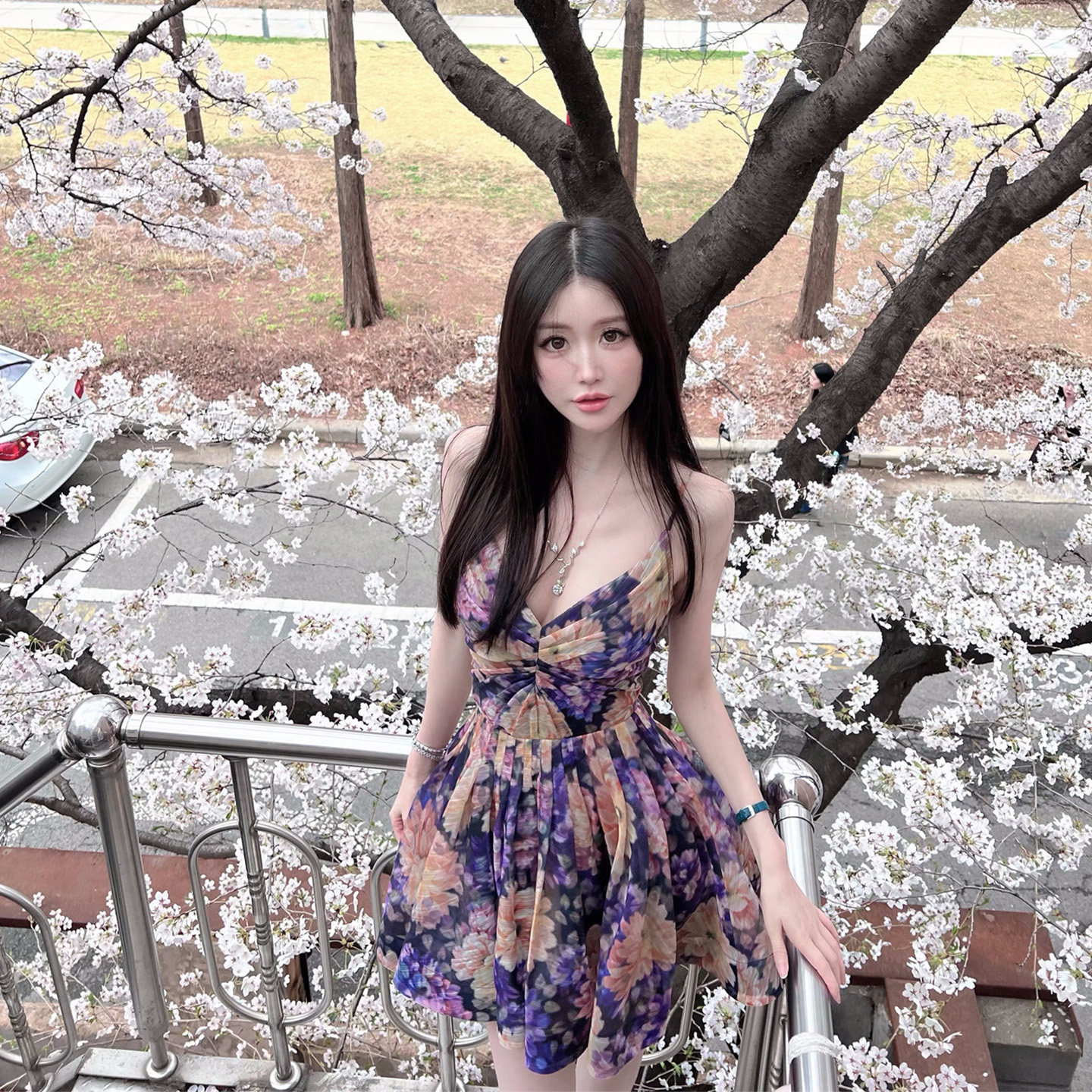 熊熊屋【紫丁香】重工抽褶V领收腰大伞摆印花连衣裙