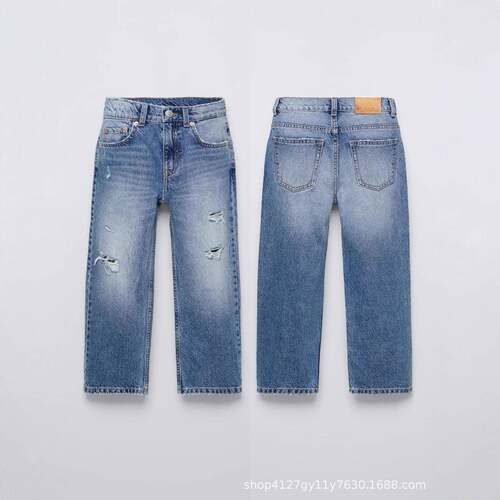 Universal Thread Women's Mid-Rise Distressed Boyfriend Jeans