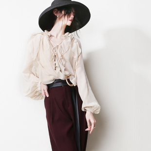 A4钉珠串珠装饰温柔米白色木耳边飘逸层叠灯笼袖系带垂感宽松衬衫