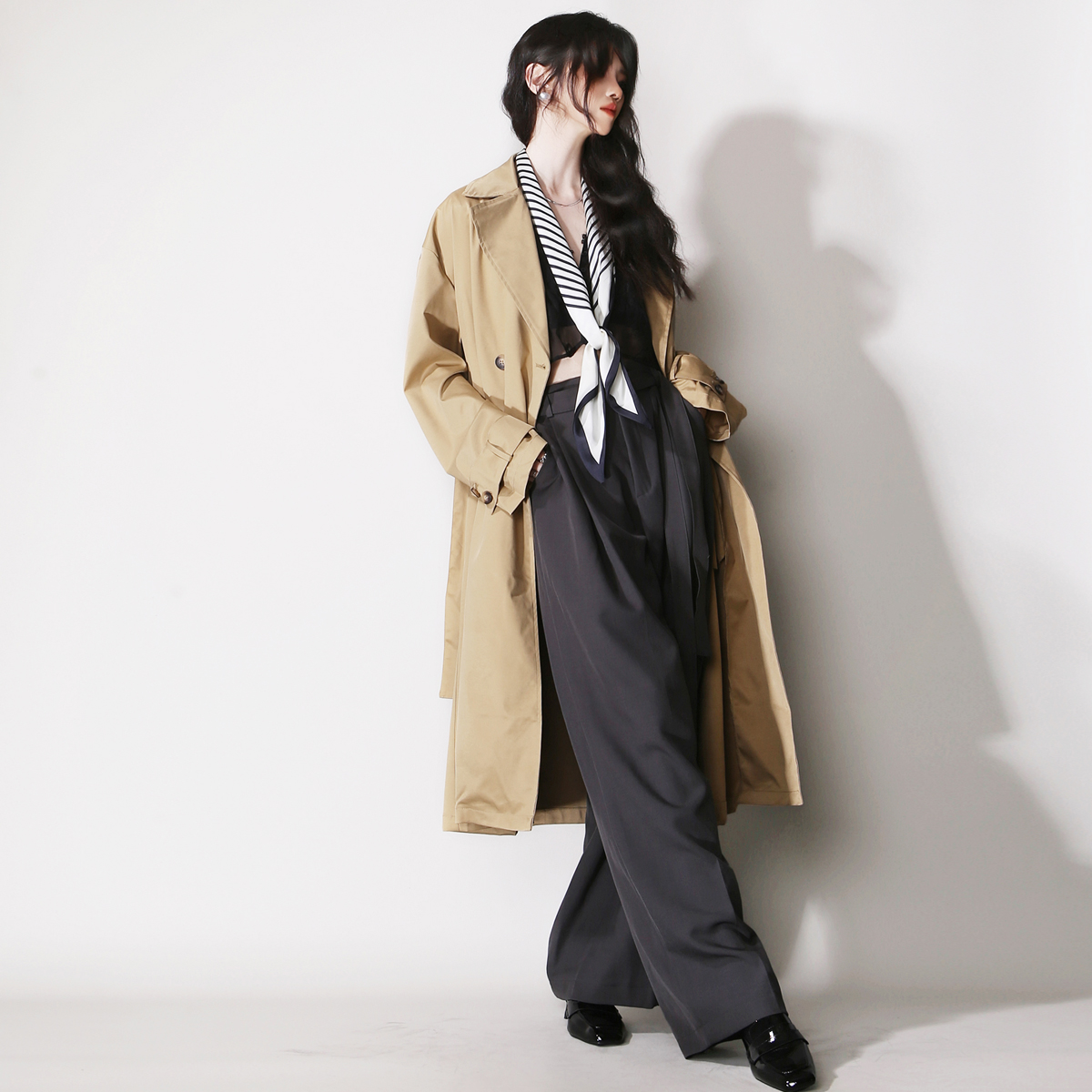 D64简约大气欧美风系腰带风衣