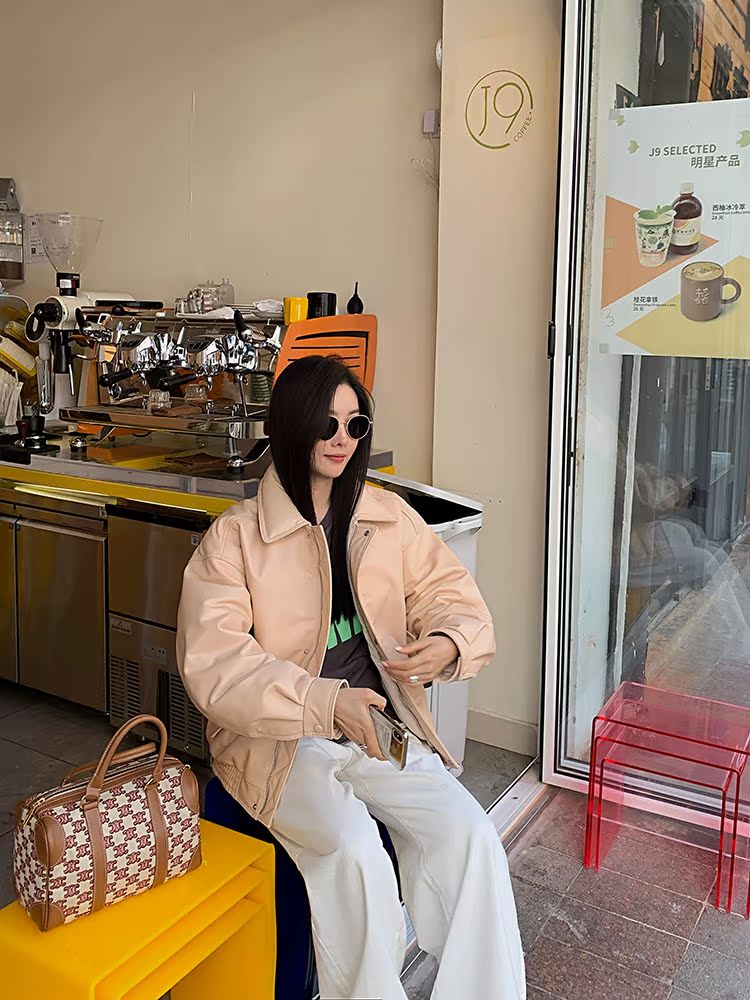 Fu Zhien baseball down sheepskin leather short leather down white duck down jacket women 2021 winter new