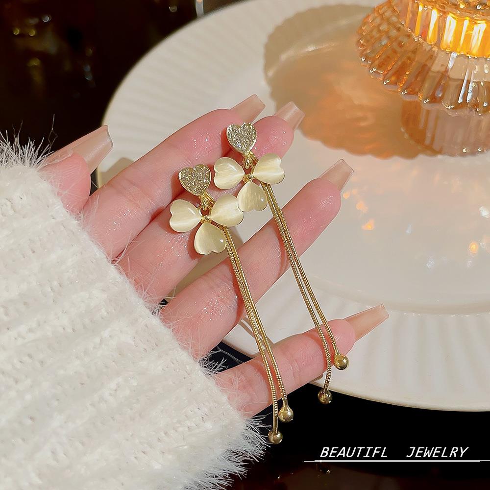 气质四叶花瓣流苏耳环个性新款小众一款两戴猫眼石耳钉秋冬耳饰女