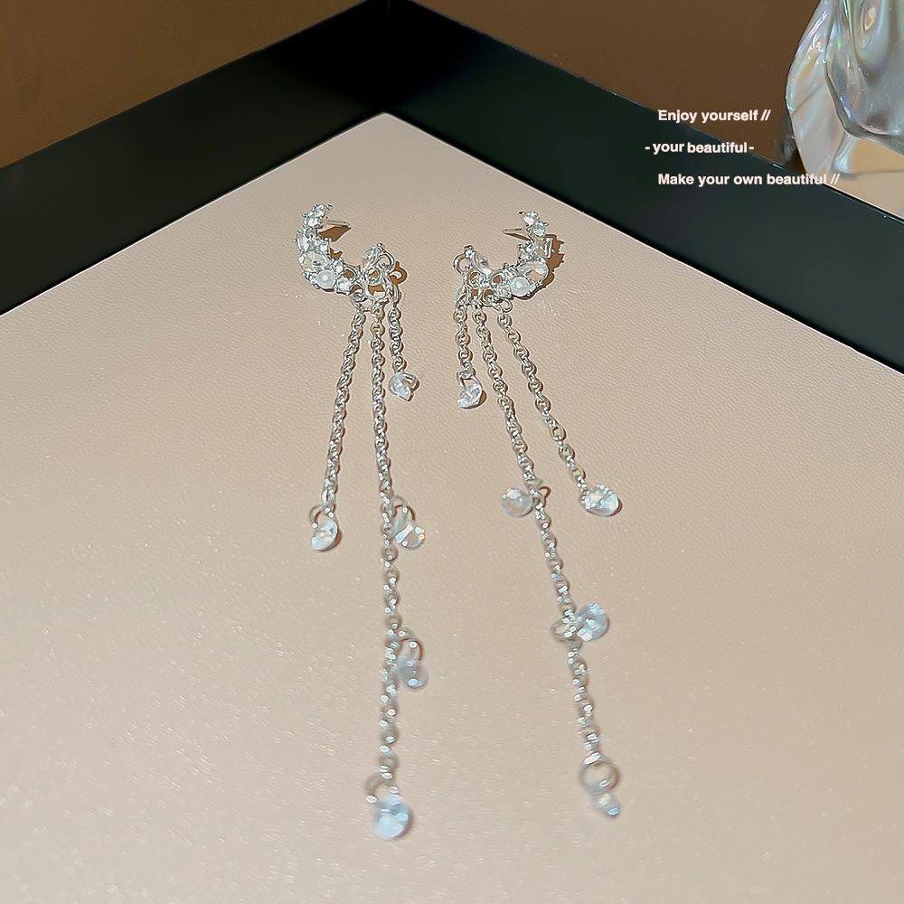 超仙月亮流苏耳环小众高级感时尚创意设计感耳钉冷淡风气质耳饰女