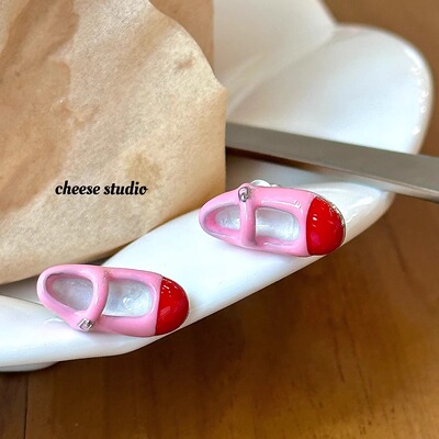 奶酪cheese 迷你拼双色玛丽珍鞋贝母可爱袖珍耳钉耳环
