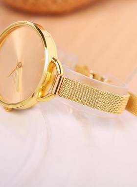 New Ladies Fashion Watches Women Watch Girls Gold Dial Brace