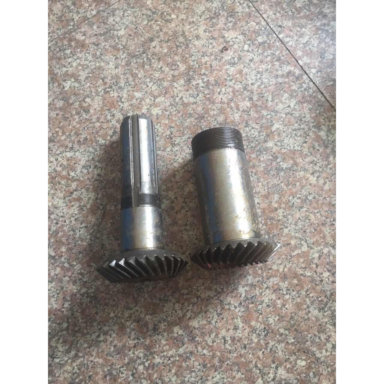 重庆机厂YB3120滚齿机滑板螺旋伞齿轮（齿数2床8/28）车床配件滚