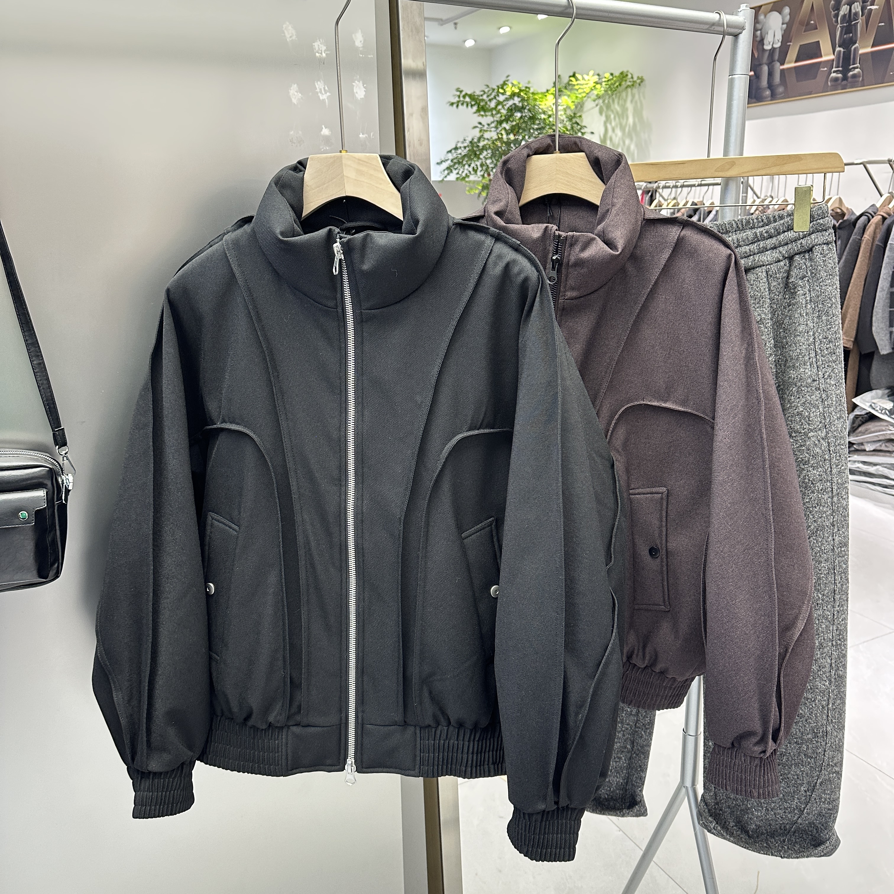 2025冬季新款时尚立领保暖男士羽绒服潮韩版青年休闲短款羽绒外套