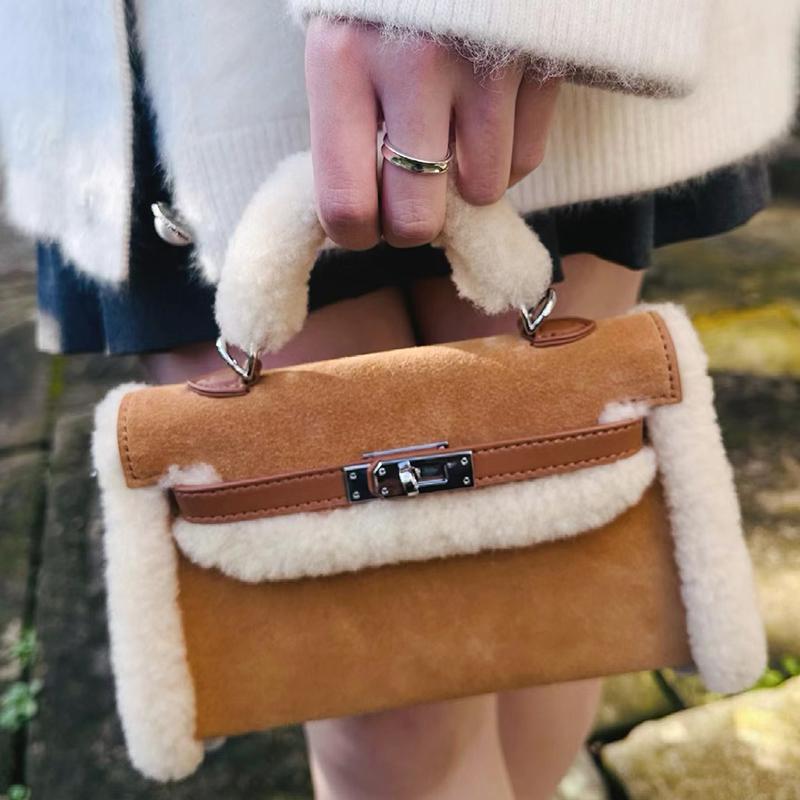 ins网红同款休闲百搭磨砂麂皮绒翻毛皮毛毛女包凯莉包小包斜挎包