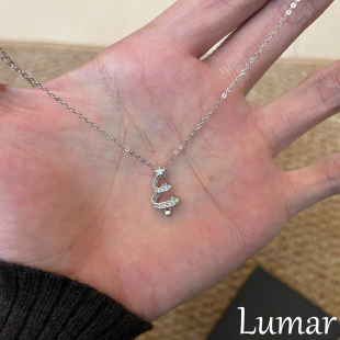 S925纯银圣诞节镂空圣诞树星星项链女款2026新款高级感秋冬毛衣链