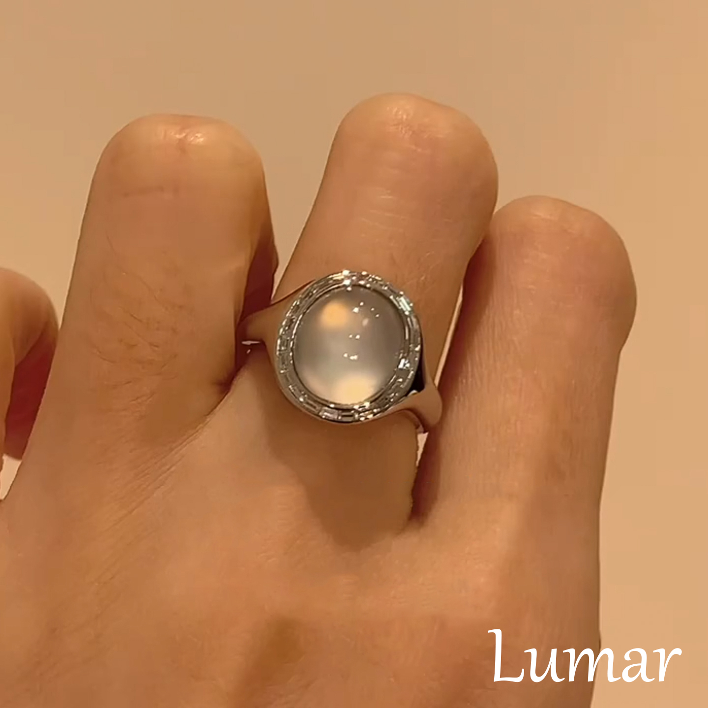 S925纯银椭圆蛋面水晶戒指高级女