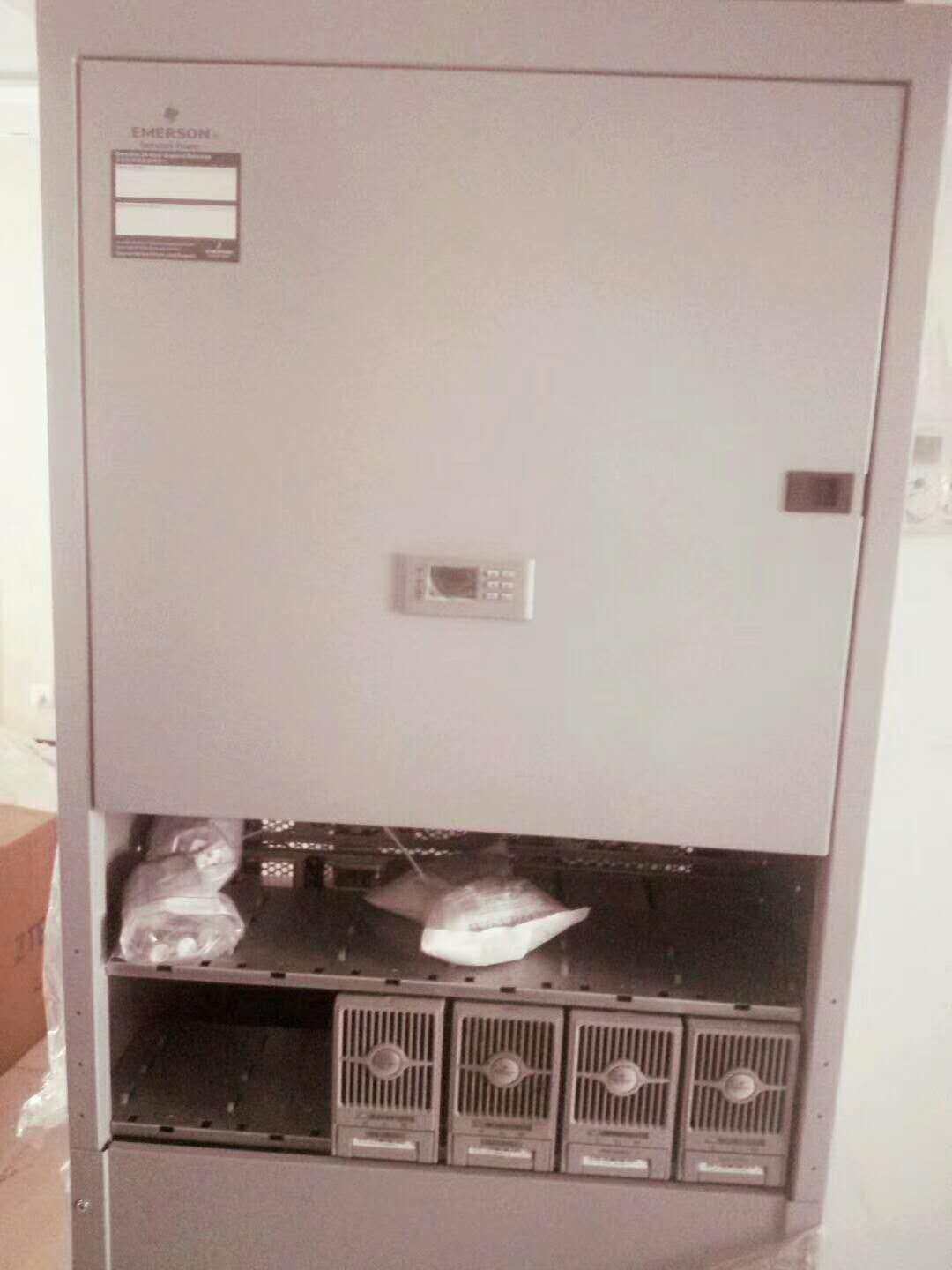 艾默生48V室内电源柜PS48600-3B/2900-X8 NetSure 701CC9 400A