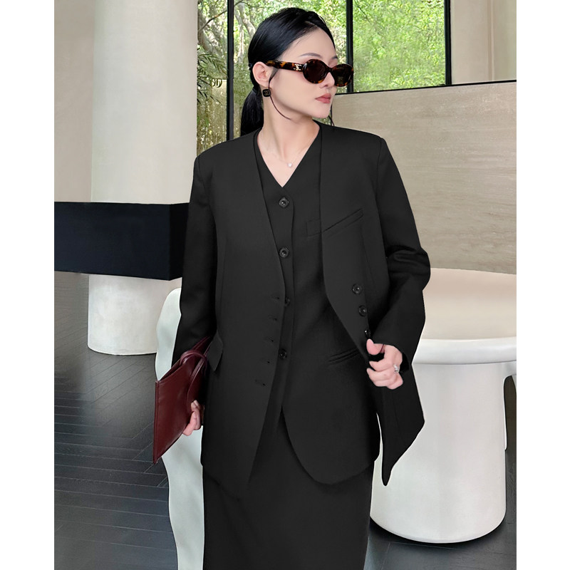 法拉 2026秋新款中性风马甲半身裙西装外套显瘦女士廓形三件套装