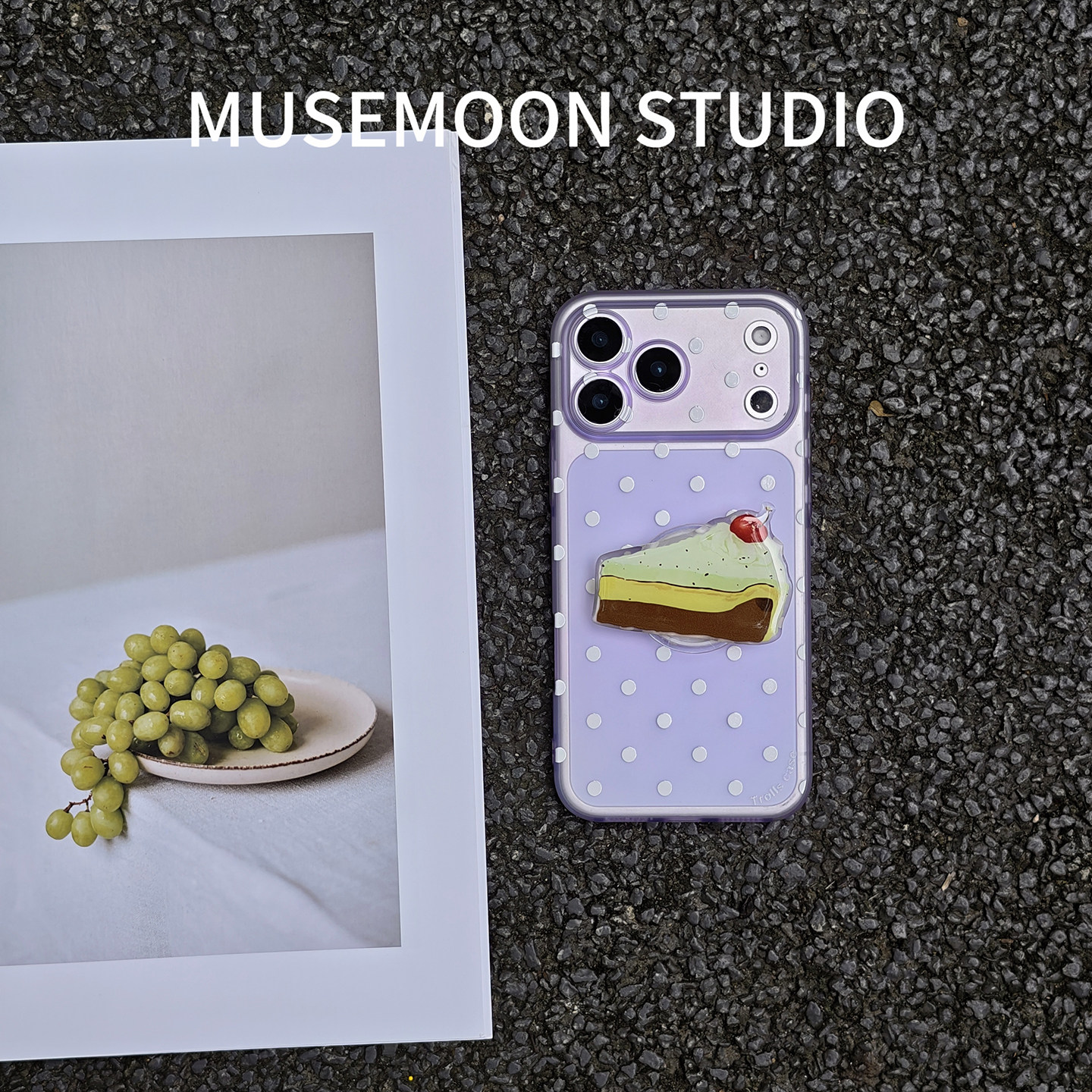 MUSEMOON｜葡萄煎茶蛋糕  ins甜品系列抹茶三角蛋糕支架紫葡萄白波点手机壳适用苹果17华为mate80/P90荣耀600