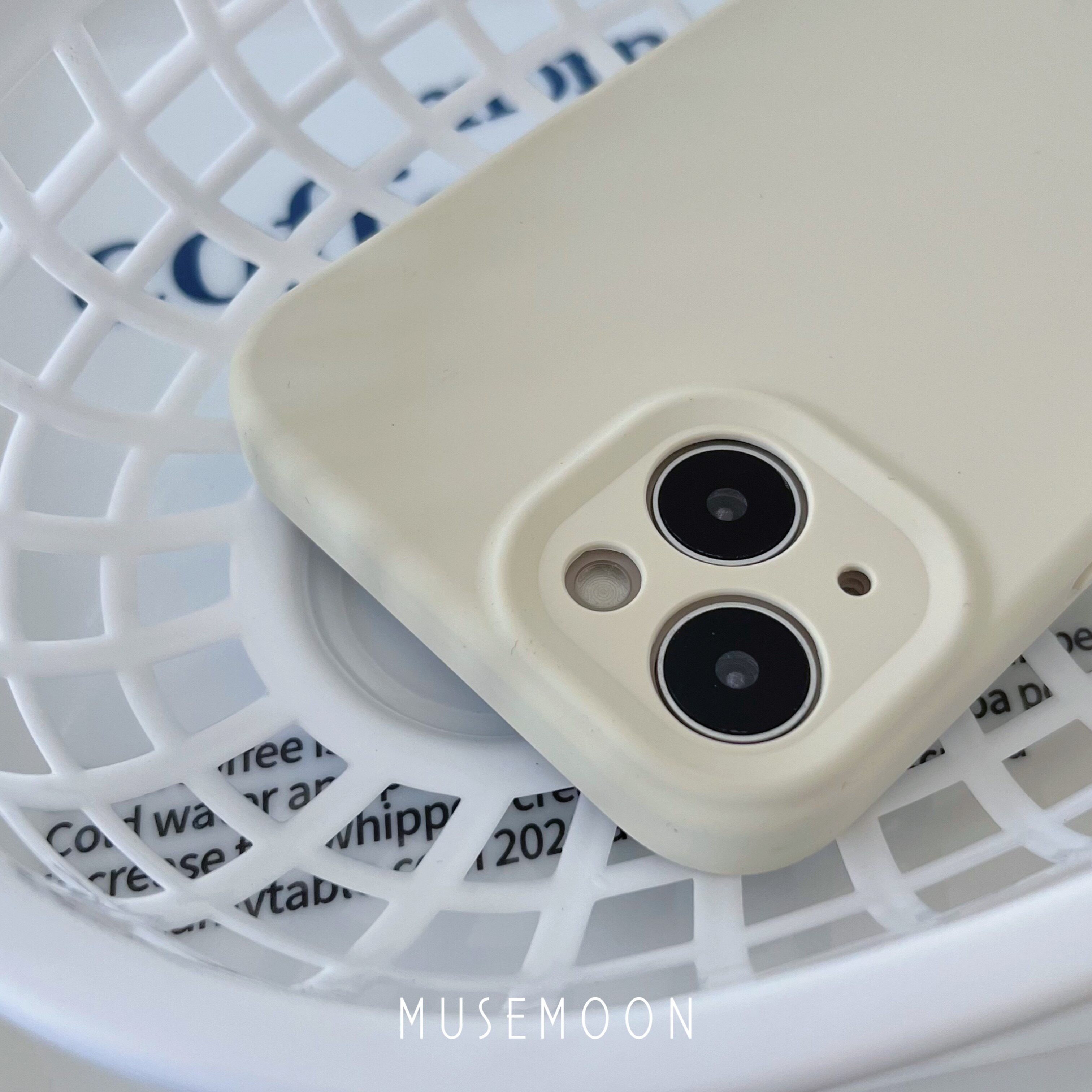 MUSEMOON韩国ins温柔奶油白液态硅胶手机壳适用iphone17pro华为pura80小米全包软糯防摔高级纯色版极简保护套