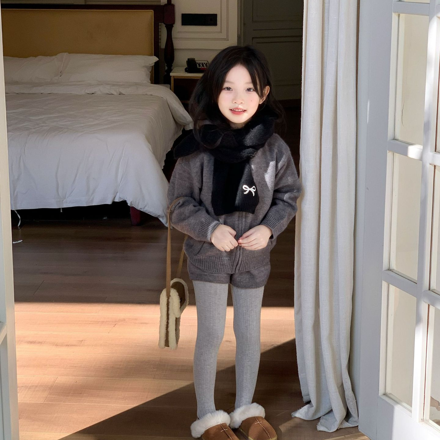 2025秋季新款韩版针织连帽外套毛衣毛线短裤套装气质上衣女童套装
