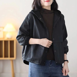 宽松显瘦纯色PU皮夹克 连帽皮衣时尚 机车短外套女2025秋季 新款 大码