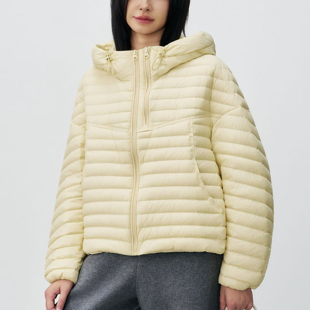 轻薄90白鸭绒羽绒服女2025冬新款百搭宽松时尚连帽保暖短款外套潮