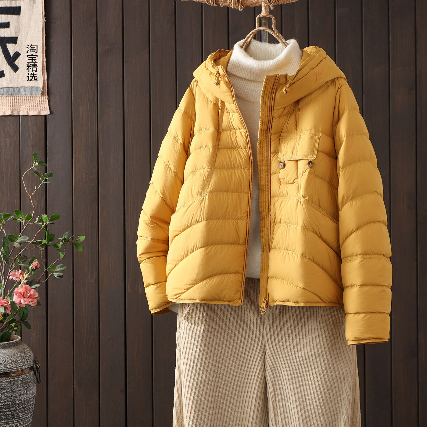 连帽轻薄短款90白鸭绒羽绒服女冬