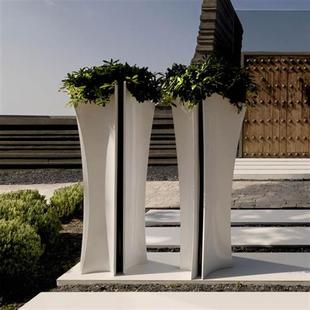 直供玻璃钢折翼花盆商场户外园林景观花瓶商业街区美陈落地花器