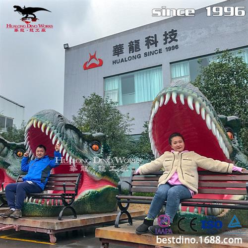 霸王龙头咬椅子模型景区商场拍照互动美陈引流产品仿真恐龙工厂