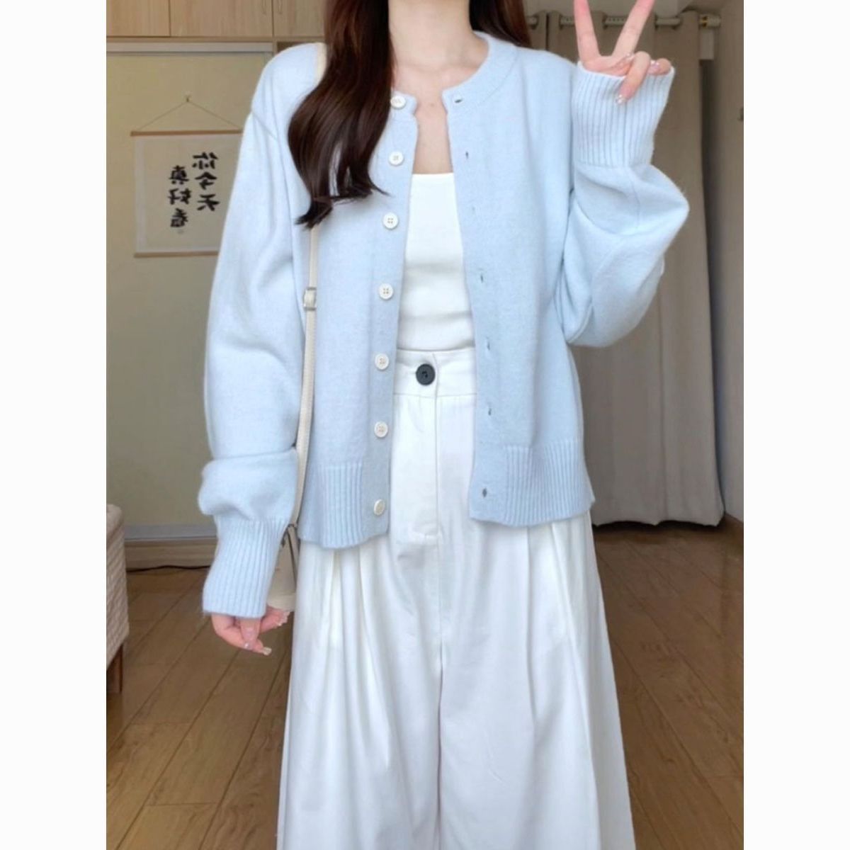 软糯浅蓝色针织衫毛衣女装外套春秋冬季新款简约短款外穿开衫