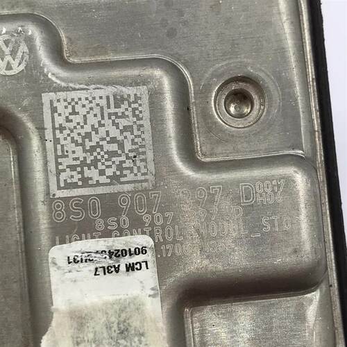 大众途锐Q2 Q5L A3 S3 RS3大灯日行灯驱动模块控制器电脑拆车