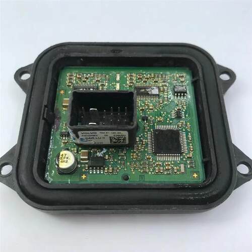 宝马X5 X6 E70 Z4 E90 E92 E93 E71 E89大灯随动转向驱动模块电脑