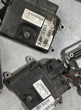 众泰汽车电脑板ECU B6242501 28358084 SMW254064 36100100-B17B