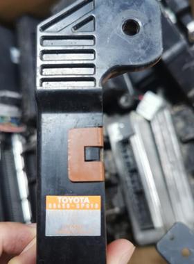 适用锐志皇冠凯美瑞空调放大器空调模块88650-0P010 89650-06571