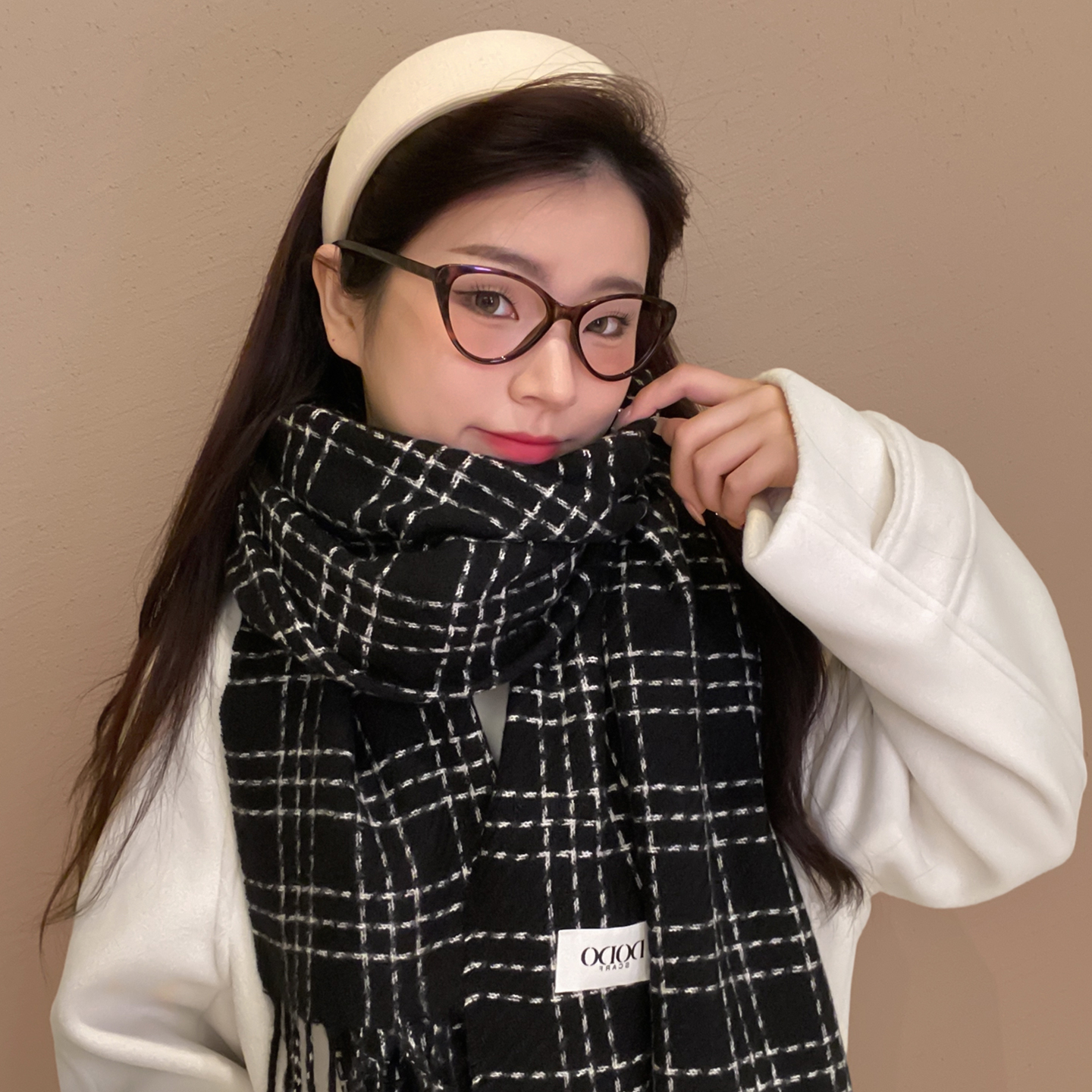 黑白格子围巾女冬季高级感2025新款秋冬款女士韩系百搭保暖长围脖