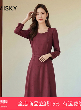 优美世界旗下女装冬季方领提花连衣裙LM4D2009