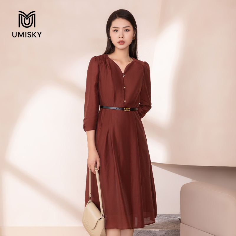 umisky优美世界专柜同款秋季优雅泡泡袖纯色a字连衣裙SK3D1017