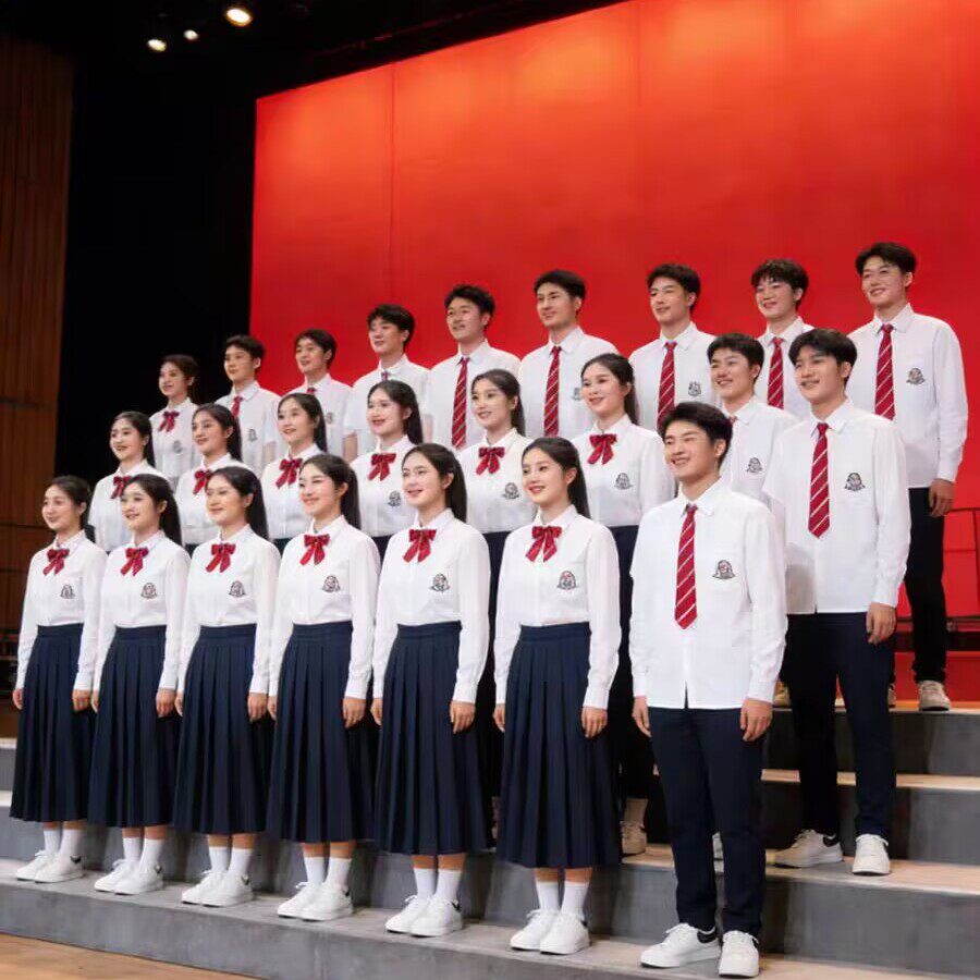 中生小学生运动会毕业班服校服