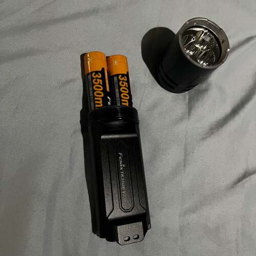 维修tk35ue v2.0，菲筒带两节电池没充电器包邮议价