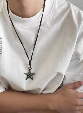 黑色五角星星项链男女个性小众嘻哈吊坠毛衣链皮绳高级感甜酷饰品
