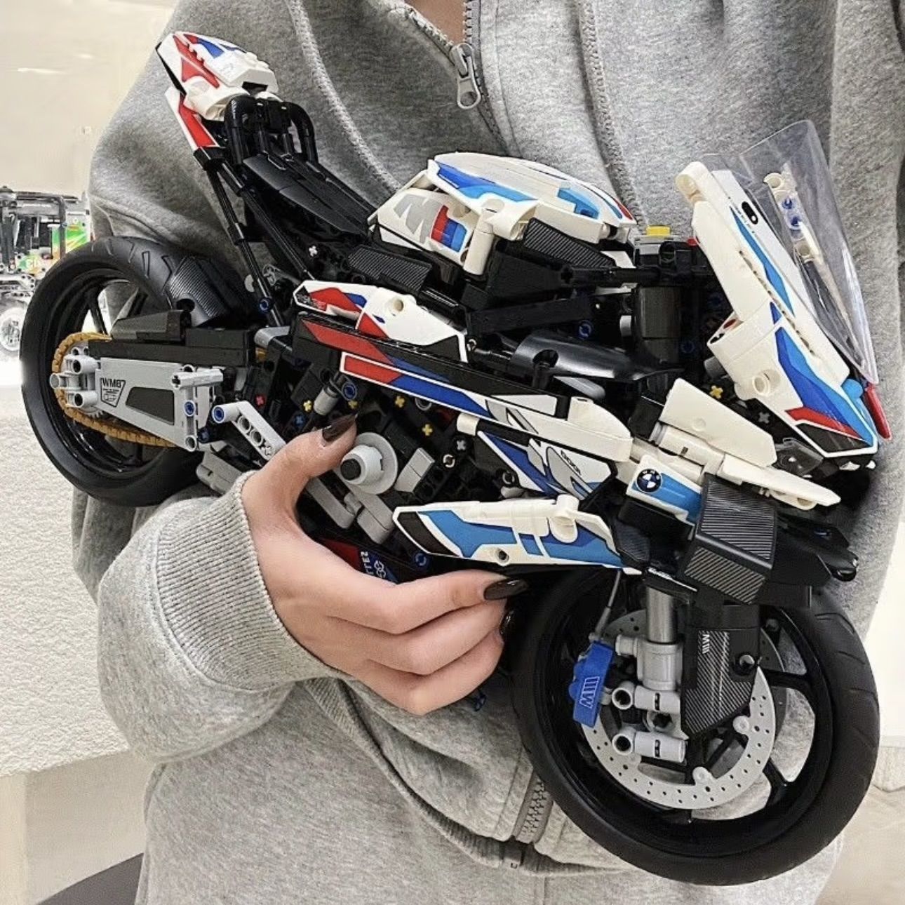 宝马摩托车1000RR机械组适用于乐高难度男女孩拼装积木儿童玩具礼