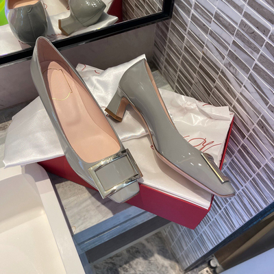 春季新款粗跟方扣舒适真皮女鞋