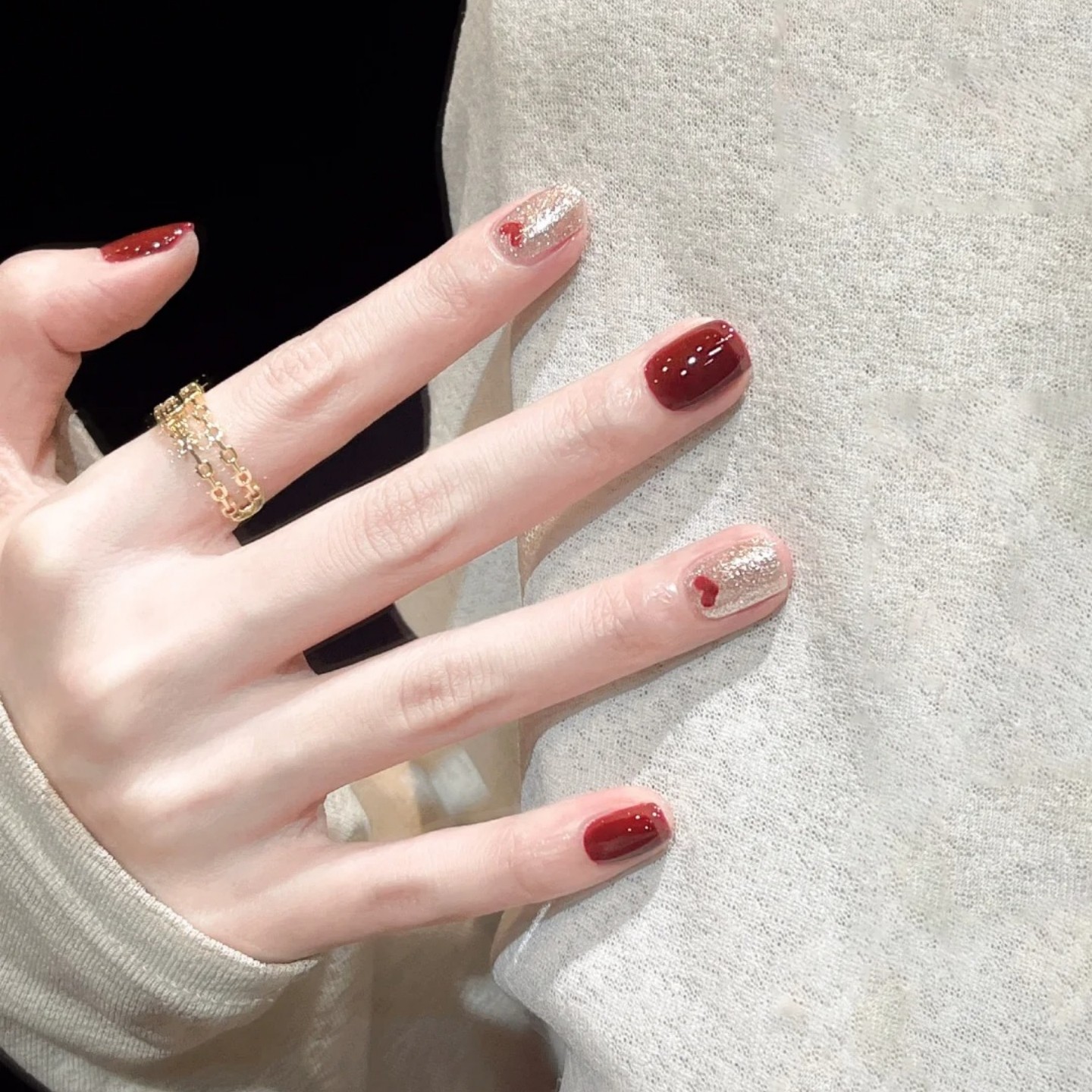 冬日美甲手工穿戴甲短款定制高级感红色圣诞新年款爆闪日常指甲贴,彩妆/香水/美妆工具,穿戴甲/甲片,淘宝优惠券,粉丝福利购,淘宝优惠卷