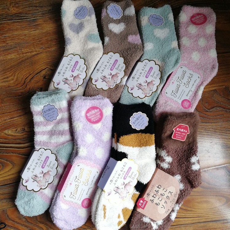 外贸日单女袜珊瑚绒保暖袜日系可爱甜美冬季睡眠袜子少女中筒袜