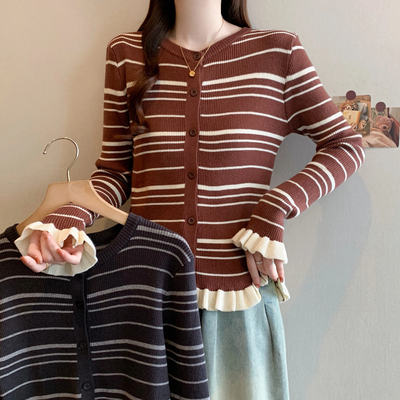 实拍2025秋冬新款大码女韩版小香风修身显瘦条纹针织打底开衫上衣