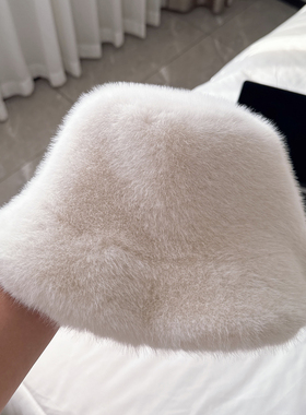 白色貂绒大头围帽子保暖女冬季防寒护耳渔夫帽仿水貂毛绒盆帽骑车