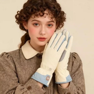 2025新款可爱手套女冬季加绒加厚保暖骑电动车防风防雨水防寒触屏