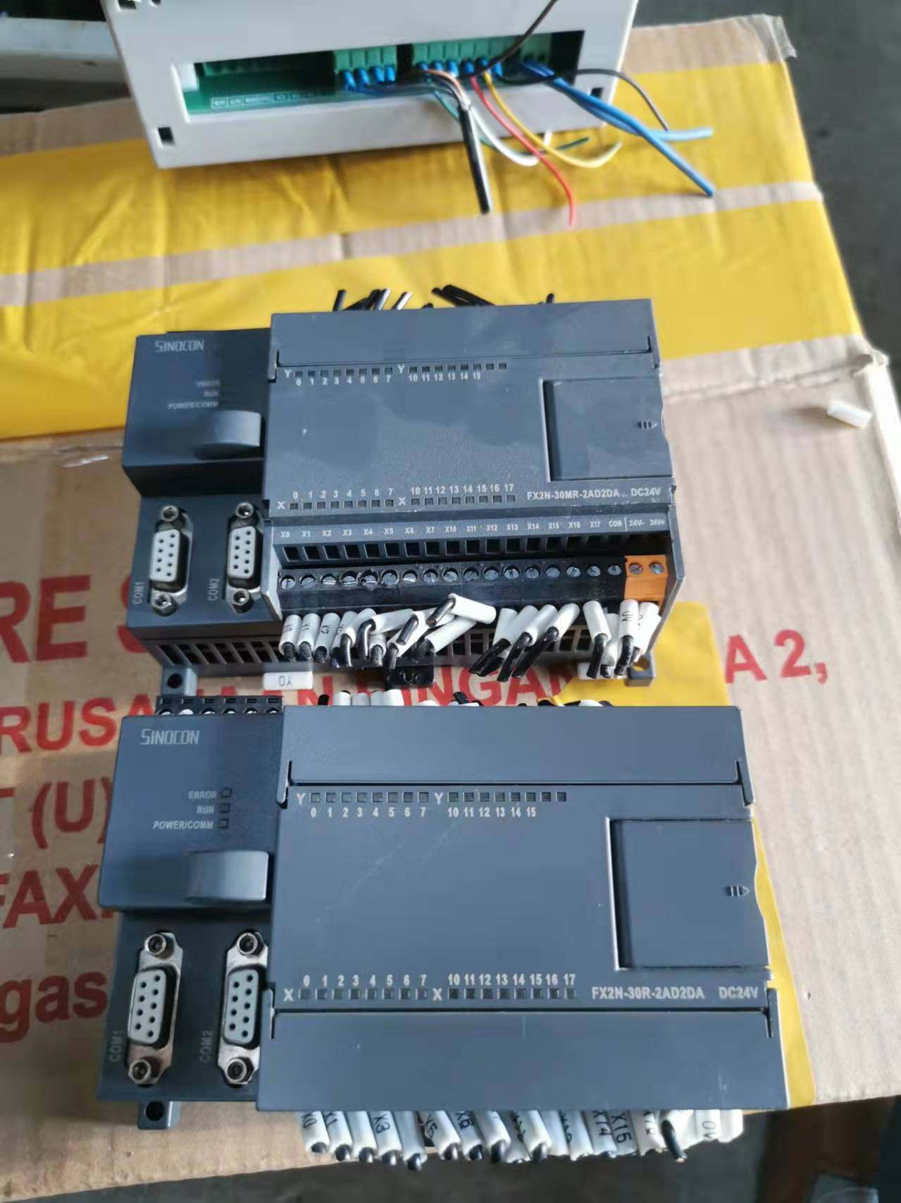 硕科plc控制器fx2n-30mr-2ad2da 现货 实物图 质保