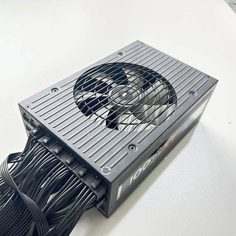 海盗船AX1500I Evga1600T2 1500w金牌 T2钛金全模组电源