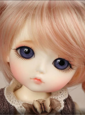 bjd娃娃 sd娃娃 1/8分娃 pero 关节 人偶 doll 送妆 包邮