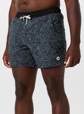 代购Vuori男士运动短裤吸湿排汗快干透气防异味带内衬5英寸裤长