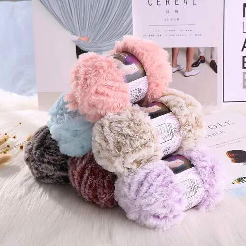 Skeins Faux Fur Yarn Soft Fluffy for Crocheting Fur Mink Hat