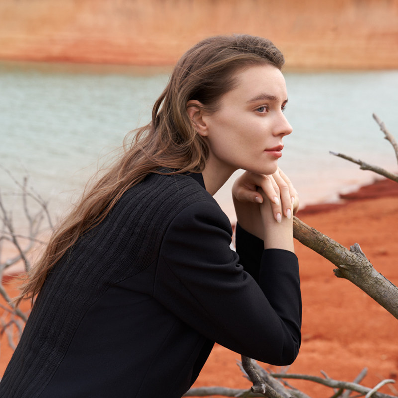 farro grano/菲诺格诺23秋季新款通勤职业拼接直筒型时尚上衣女