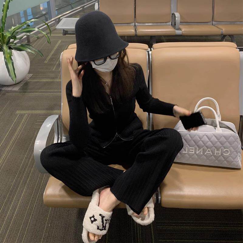 欧洲站2023秋冬新款时髦小外套休闲裤子运动风法式复古两件套装女