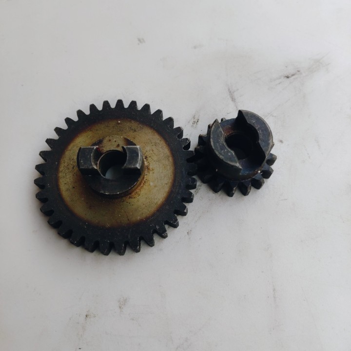 兰州机床厂CW6163D CW180D车床配件3063S1/2尾6座齿轮Z16/Z33M2.5